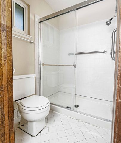 3116 W Beech Avenue, Visalia, CA 93277