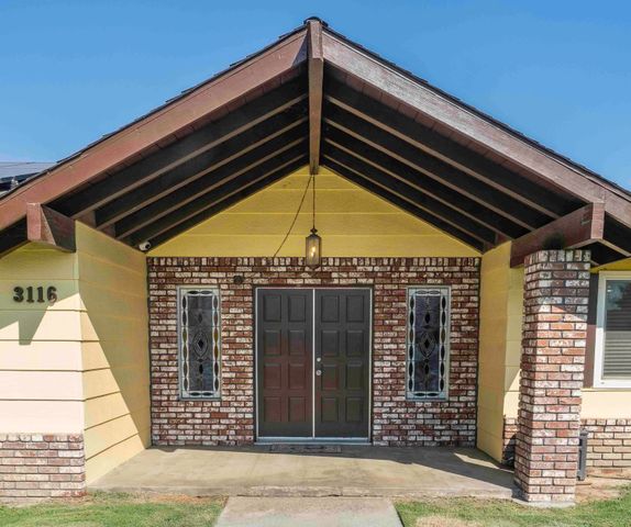 3116 W Beech Avenue, Visalia, CA 93277