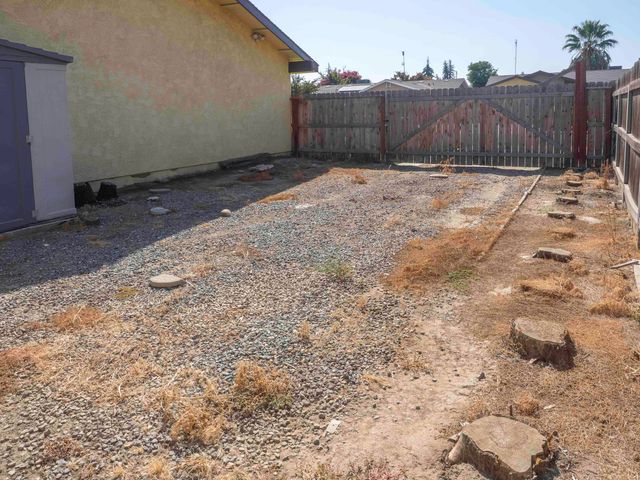 3116 W Beech Avenue, Visalia, CA 93277