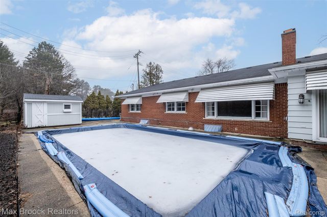 138 S Cranbrook Cross Road, Bloomfield Hills, MI 48301