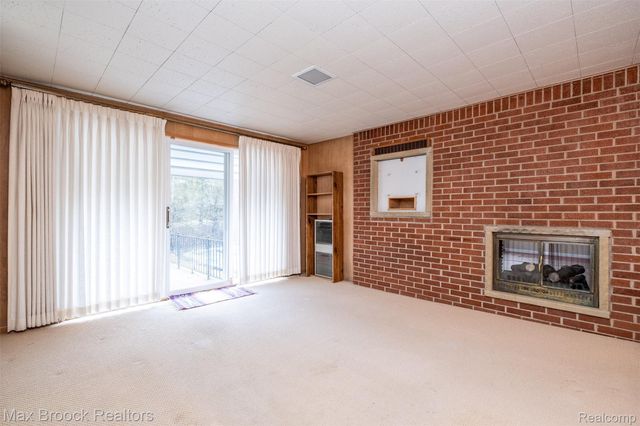 138 S Cranbrook Cross Road, Bloomfield Hills, MI 48301