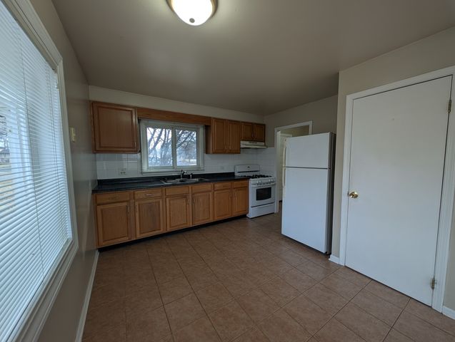 4230 Lindley Street N, Downers Grove, IL 60515