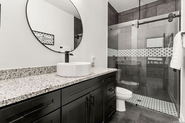 4230 WATERWOOD PASS DR, Elmendorf, TX 78112