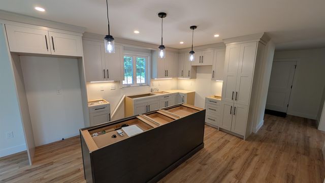156 Whiting Hill Road, Milford, NH 03055