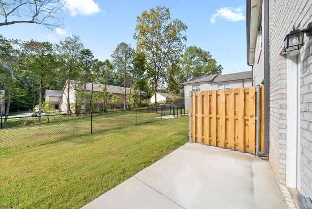 319 Longshadow Trl Unit A, Clarksville, TN 37043