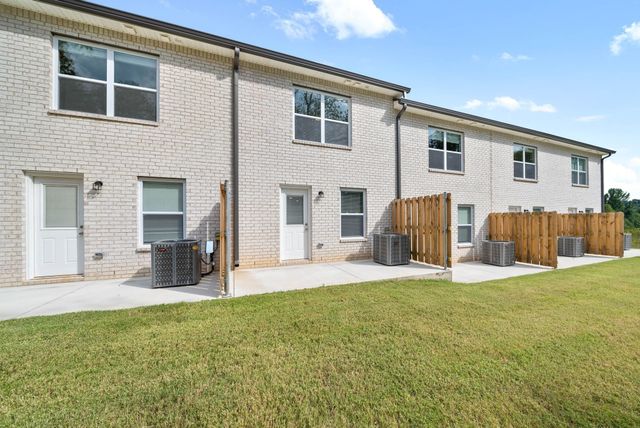 319 Longshadow Trl Unit A, Clarksville, TN 37043