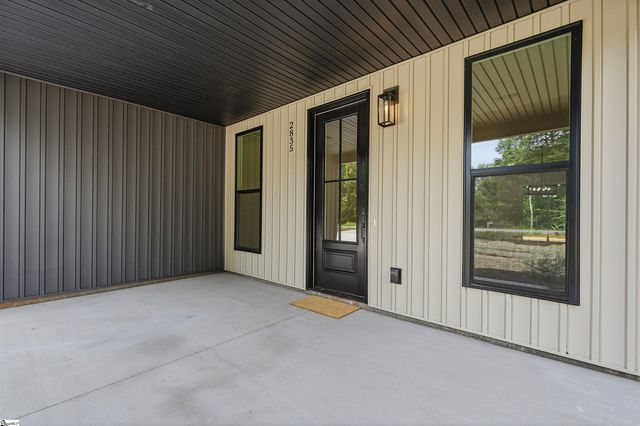 2835 Melvin Hill Road, Campobello, SC 29322