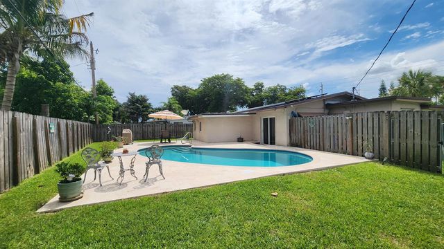 1411 W River Drive, Margate, FL 33063