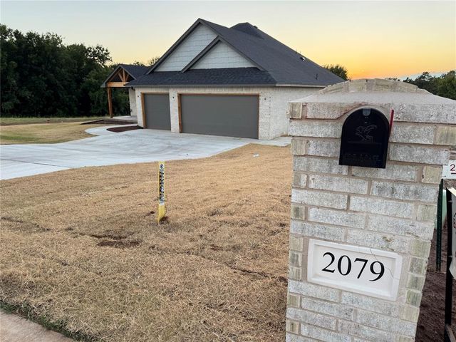2079 Cattle Drive, Guthrie, OK 73044