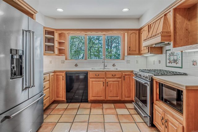 365 Grand Isle Drive, Fairfield Bay, AR 72088