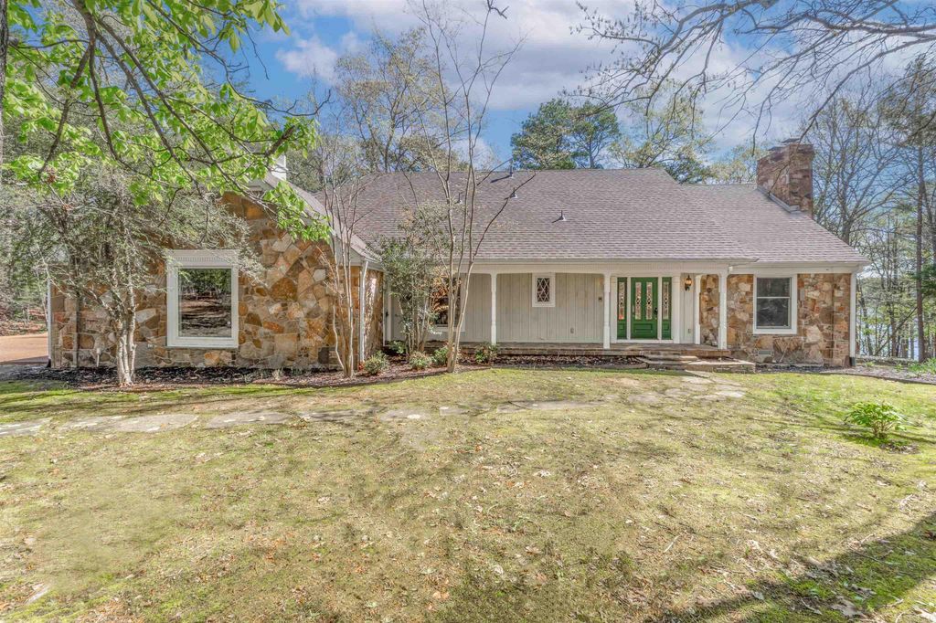 365 Grand Isle Drive, Fairfield Bay, AR 72088
