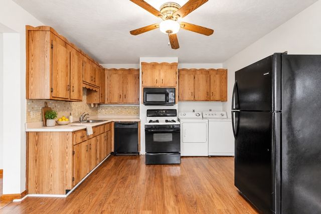 85 Baxter St 3, Boston, MA 02127
