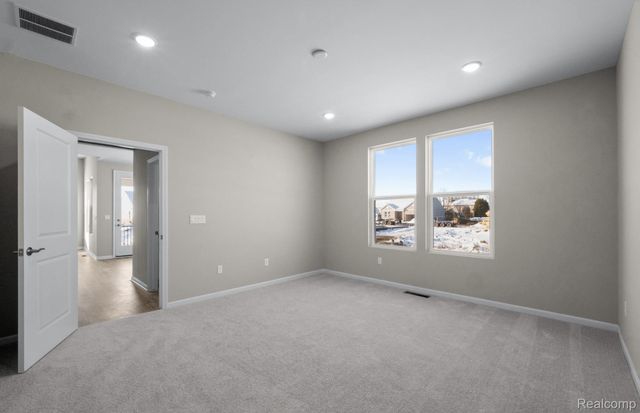 20601 West Kilburn Drive, Macomb Township, MI 48044