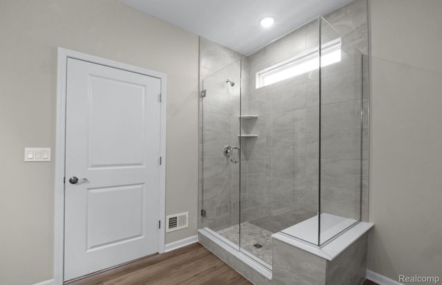 20601 West Kilburn Drive, Macomb Township, MI 48044