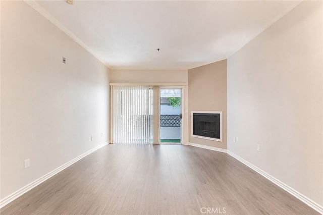 300 N El Molino Avenue 117, Pasadena, CA 91101