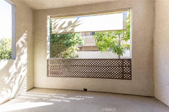 300 N El Molino Avenue 117, Pasadena, CA 91101