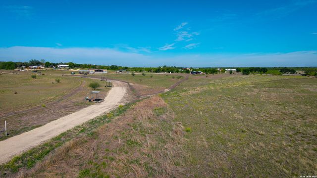 12601 Fm 20, Kingsbury, TX 78638