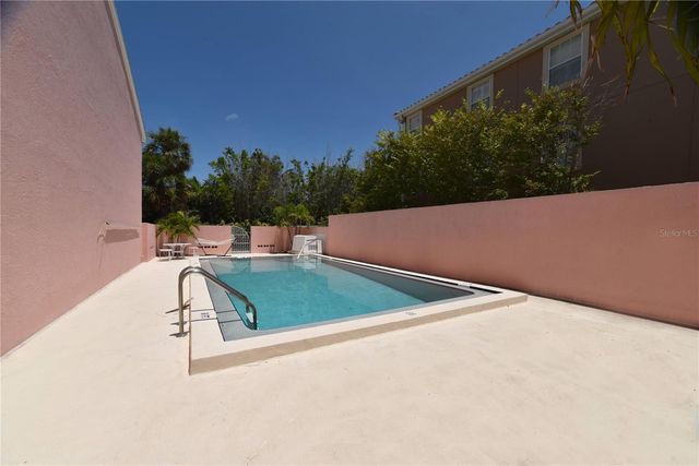 357 8TH AVENUE N 4, Tierra Verde, FL 33715
