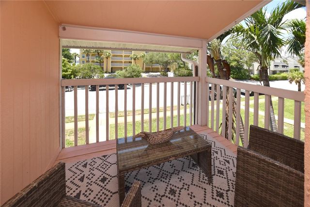 357 8TH AVENUE N 4, Tierra Verde, FL 33715