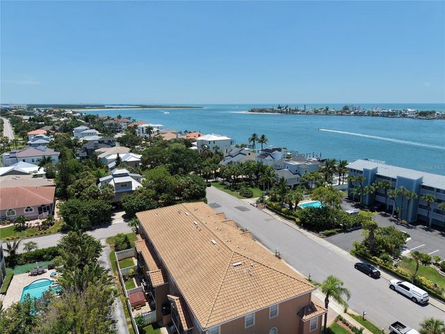 357 8TH AVENUE N 4, Tierra Verde, FL 33715