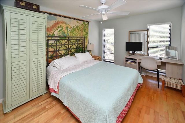 357 8TH AVENUE N 4, Tierra Verde, FL 33715