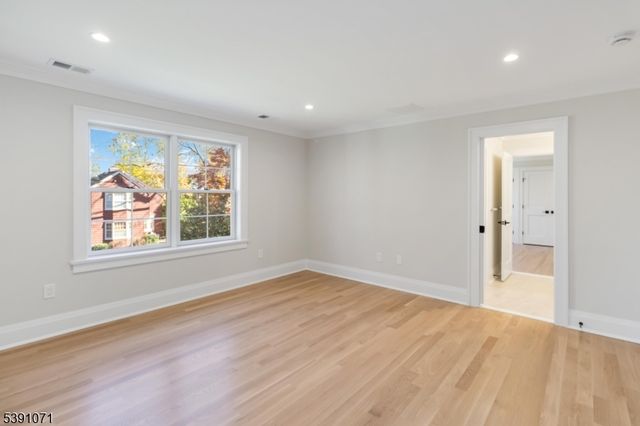 2 Whitman Dr, Chatham Twp., NJ 07928