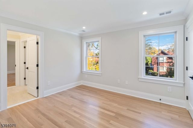 2 Whitman Dr, Chatham Twp., NJ 07928