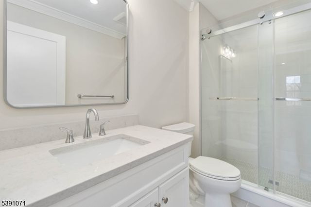 2 Whitman Dr, Chatham Twp., NJ 07928