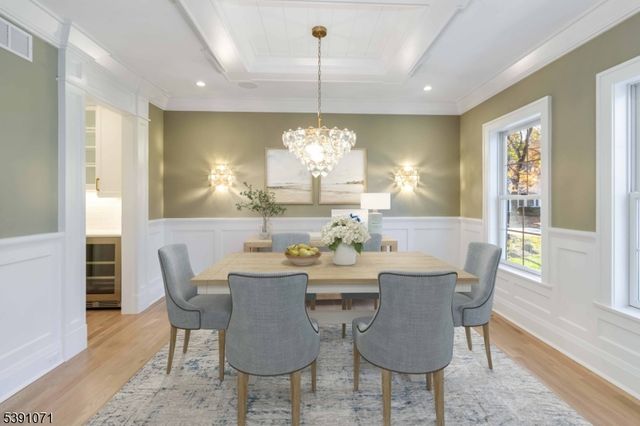 2 Whitman Dr, Chatham Twp., NJ 07928