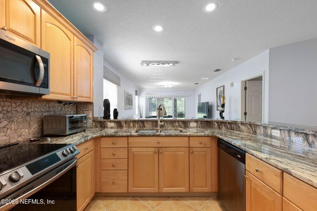 1200 CANOPY WALK Lane 1211, Palm Coast, FL 32137