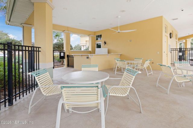 1200 CANOPY WALK Lane 1211, Palm Coast, FL 32137