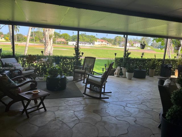 19505 E Lake Drive, Hialeah, FL 33015
