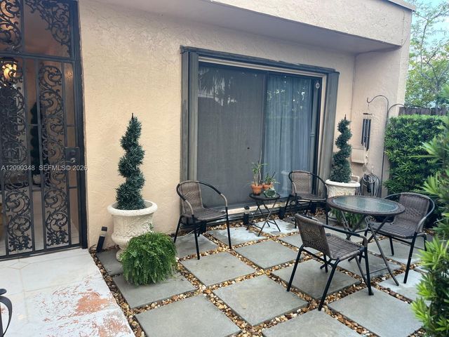 19505 E Lake Drive, Hialeah, FL 33015