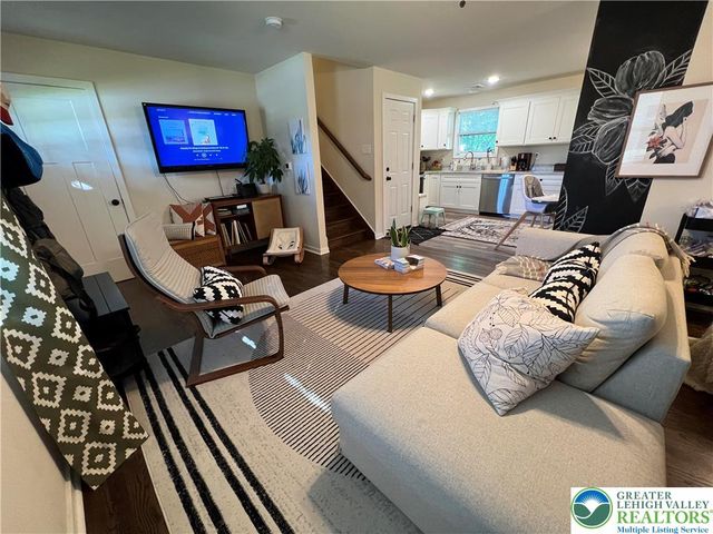 28 Harrison Street, Emmaus Boro, PA 18049