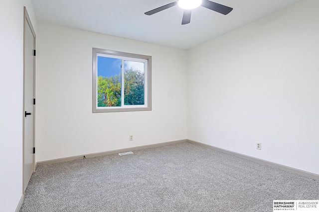 4205 McCarty Loup, Bellevue, NE 68123