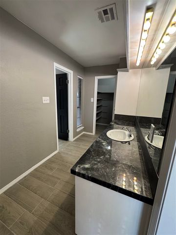 3411 NW Ferris Ave, Lawton, OK 73505