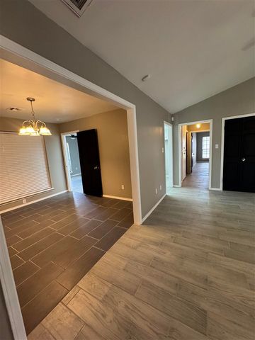 3411 NW Ferris Ave, Lawton, OK 73505