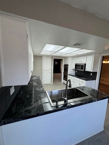 3411 NW Ferris Ave, Lawton, OK 73505