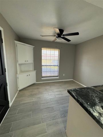 3411 NW Ferris Ave, Lawton, OK 73505