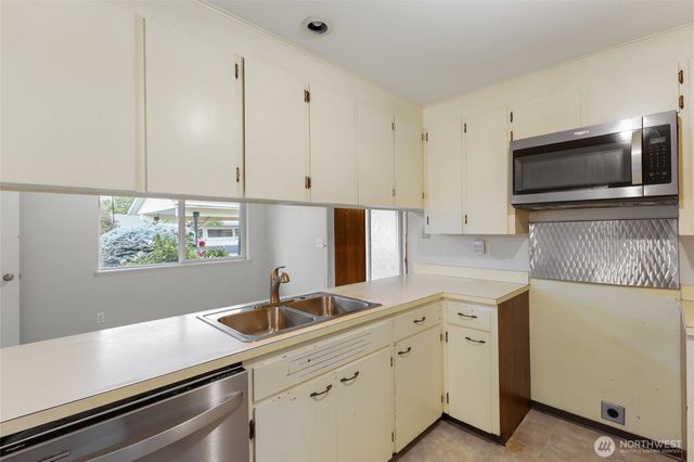 603 N Crestview Drive, Moses Lake, WA 98837