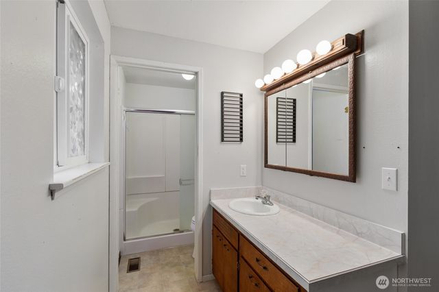 603 N Crestview Drive, Moses Lake, WA 98837