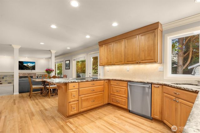 2714 232nd Place SE, Sammamish, WA 98075