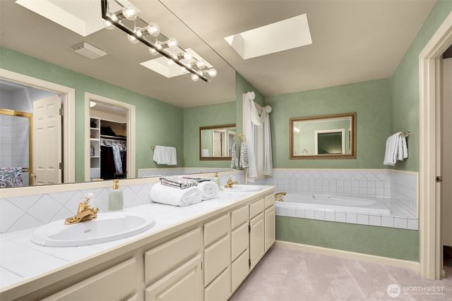 2714 232nd Place SE, Sammamish, WA 98075