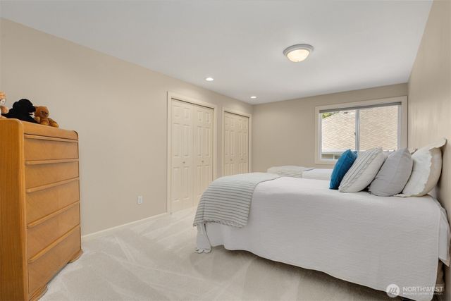 2714 232nd Place SE, Sammamish, WA 98075