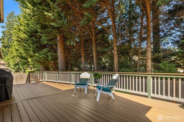 2714 232nd Place SE, Sammamish, WA 98075