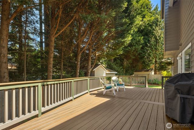 2714 232nd Place SE, Sammamish, WA 98075