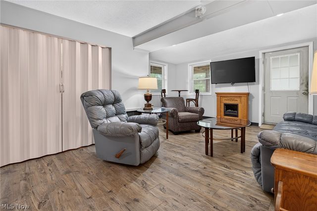 10550 Durkee Road, Grafton, OH 44044