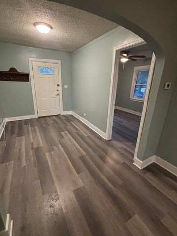 27W029 Oak Street, Hanover Park, IL 60133