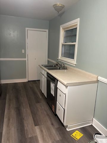 27W029 Oak Street, Hanover Park, IL 60133