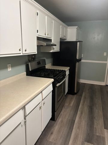 27W029 Oak Street, Hanover Park, IL 60133